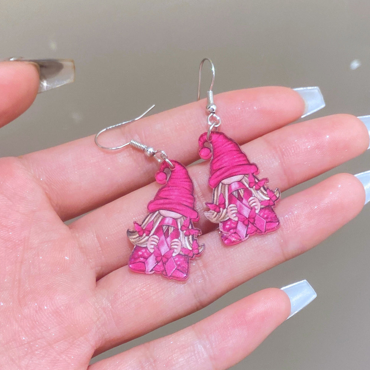 Breast cancer awareness necklace