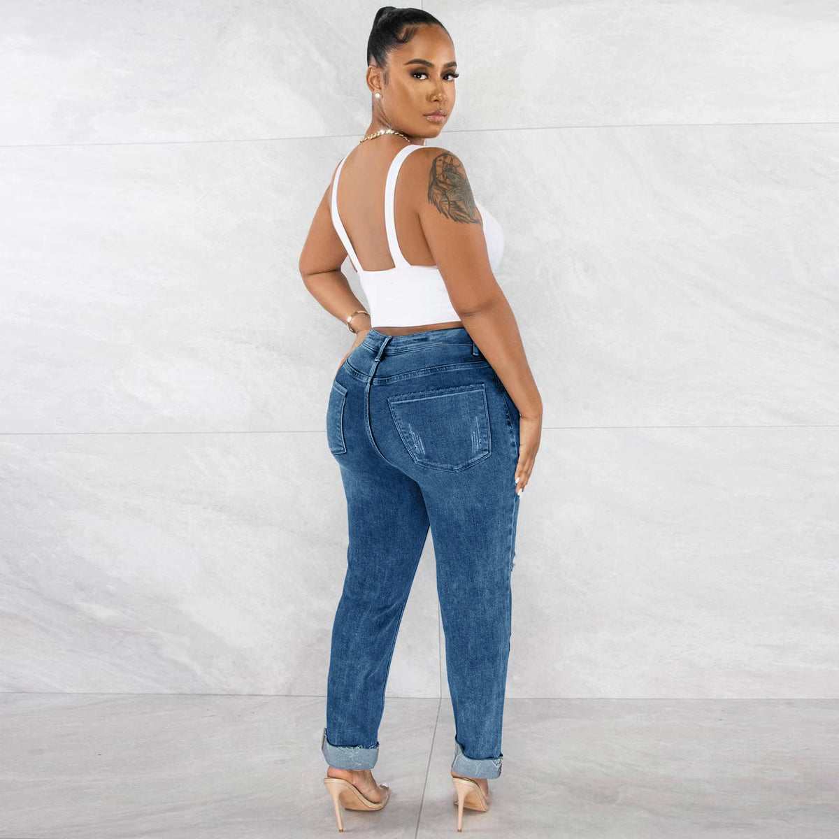 Ripped high waist jeans