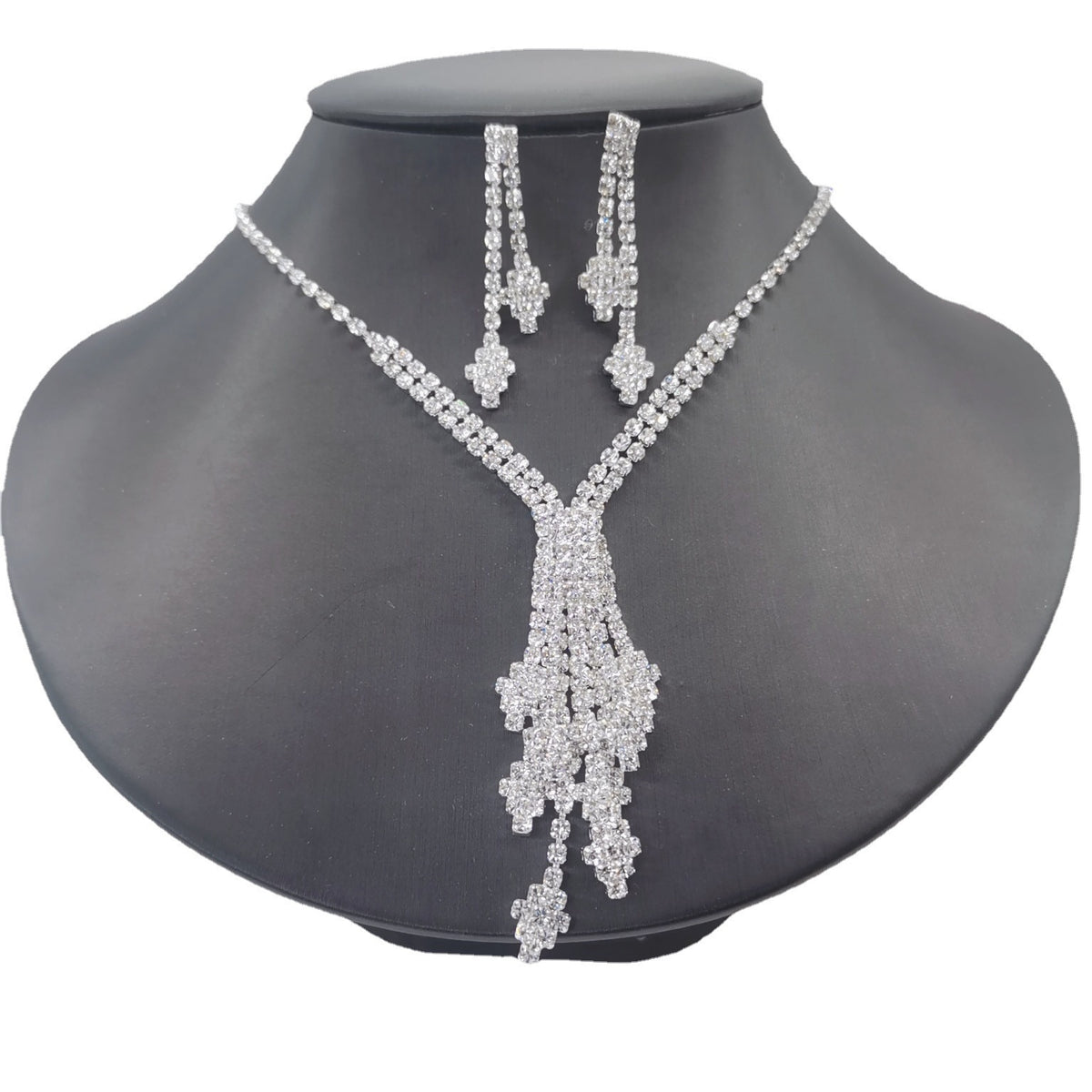 Rhinestone Bridal Jewelry Set with Tassel Design